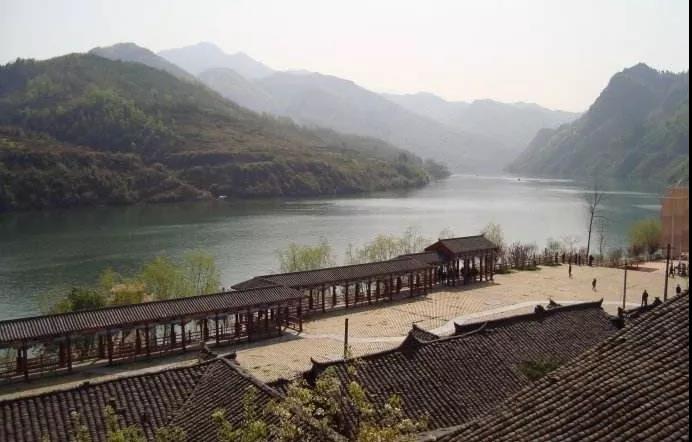 后柳水乡和汉江三峡是一个地方吗,汉江后柳古镇