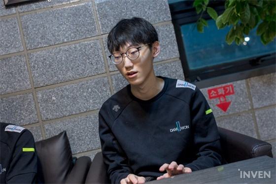 英雄联盟dwg夺冠有多疯狂,英雄联盟dwg是哪年冠军