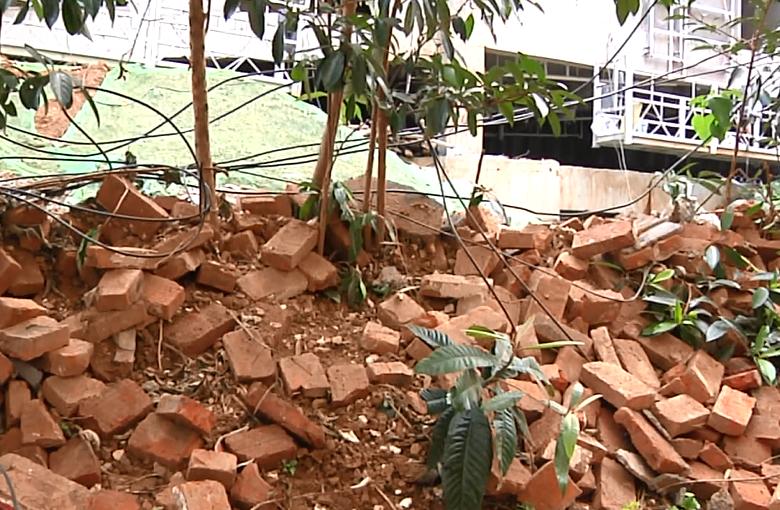 镇江商业城拆迁,镇江拆除围墙