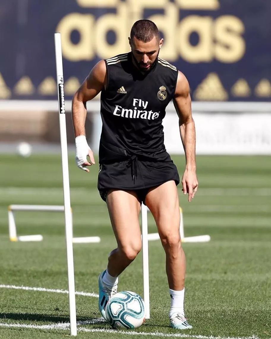 本泽马在阿拉伯进球,阿拉伯冠军联赛本泽马