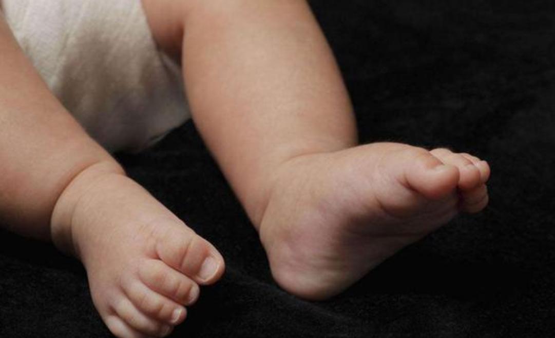 “妈妈，我的脚进虫子了”，宝妈赶紧上医院，医生：还好来得早