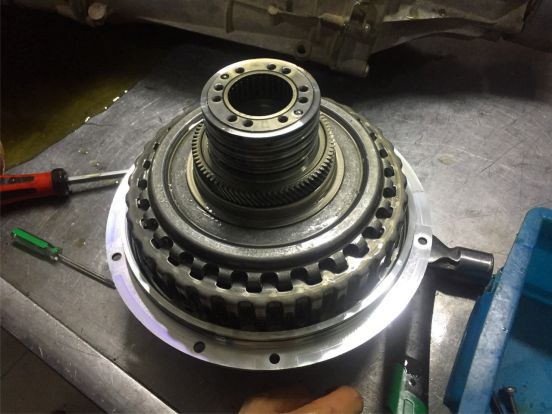 自动挡变速箱脚垫坏了有什么症状,自动挡变速箱齿轮坏了维修多少钱