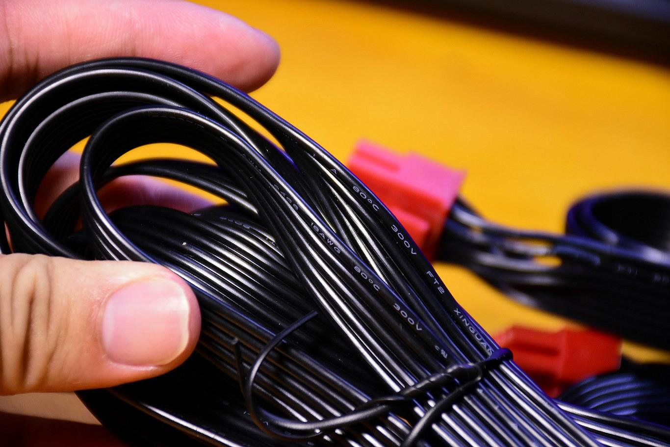 艾湃电竞ag750m和鑫谷an650w哪个好,艾湃电竞750w电源什么档次