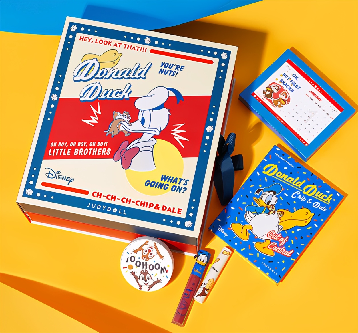 最近迪士尼又作妖？3CE复古风疯狂被种草，雅诗兰黛太敷衍了吧