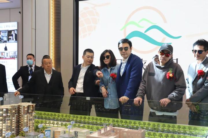 曾志伟钟镇涛陈小春海鸣威齐夸梅州，金利来客都项目阶段性竣工