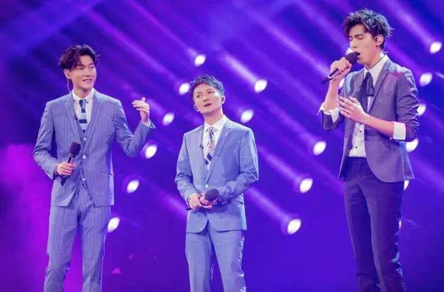 周深娘娘腔为什么还那么火,娘娘腔周深完整版