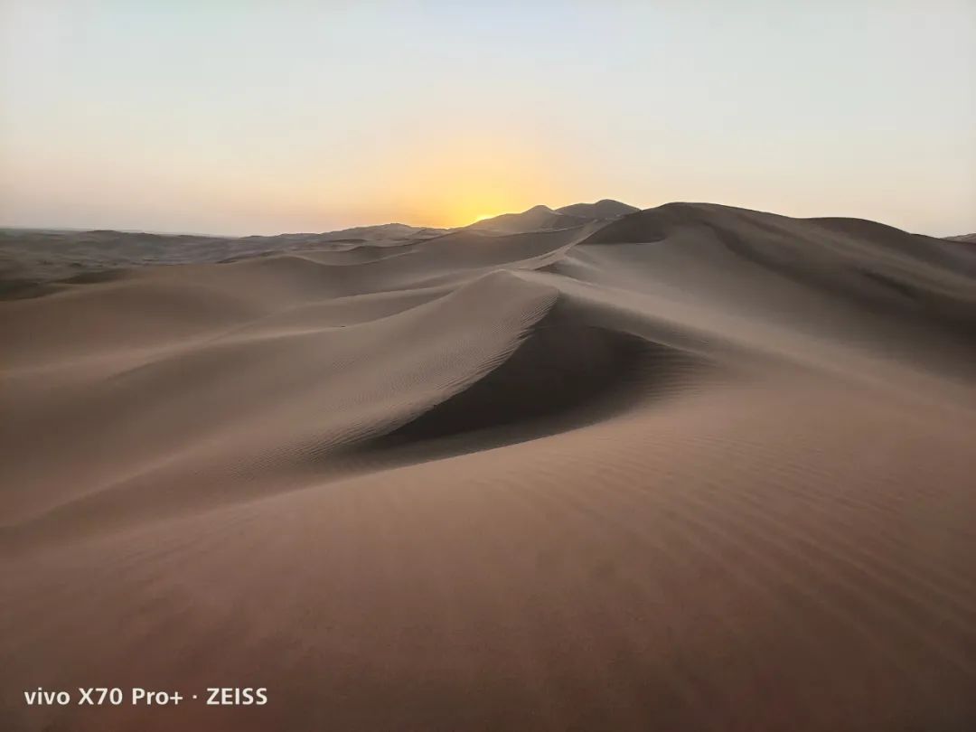 iphone13pro拍照对比vivox70pro,iphone13拍照对比vivox70pro