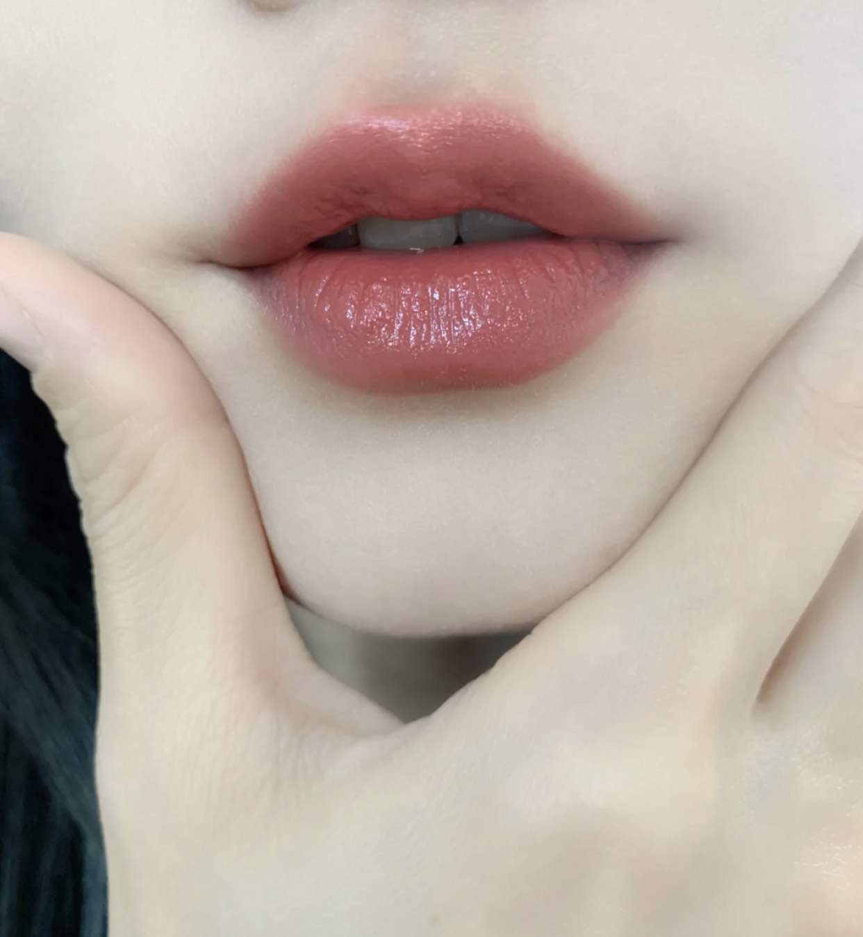 唇干唇裂涂什么唇膏比较好,唇干唇裂用什么唇油