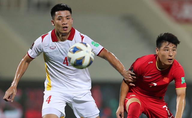 李铁解释,李铁说造点球