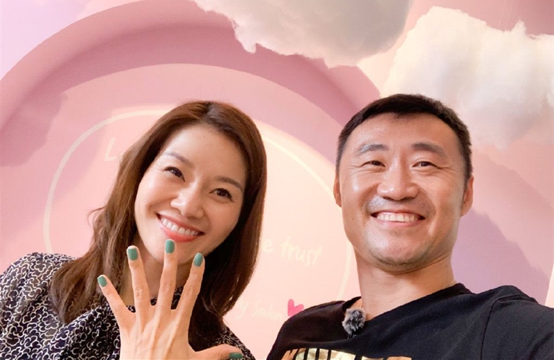 网球名将李娜为何情定姜山,李娜性格直率