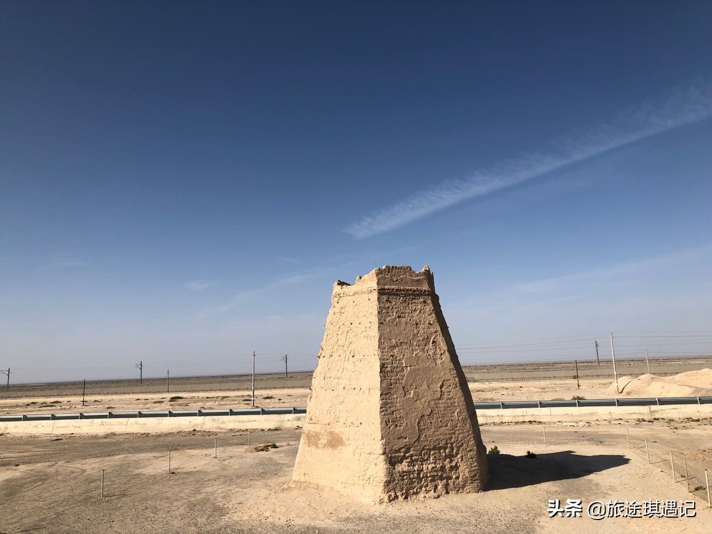 沙漠奇观月牙泉,敦煌月牙泉沙漠视频