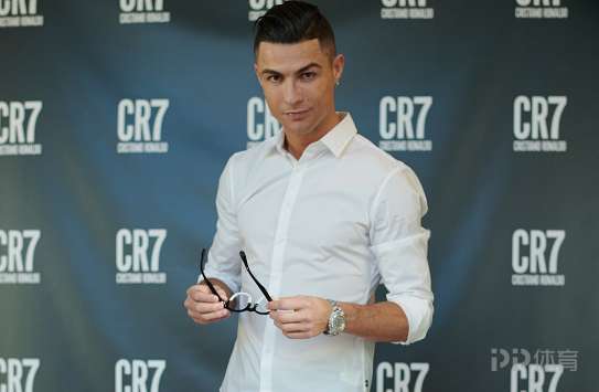 梅西和c罗生涯总收入,体坛十大最高收入