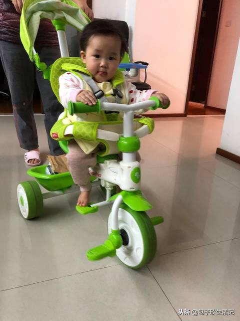 1周岁宝宝眼睛散光是怎么回事,1岁宝宝眼睛散光200度怎么办