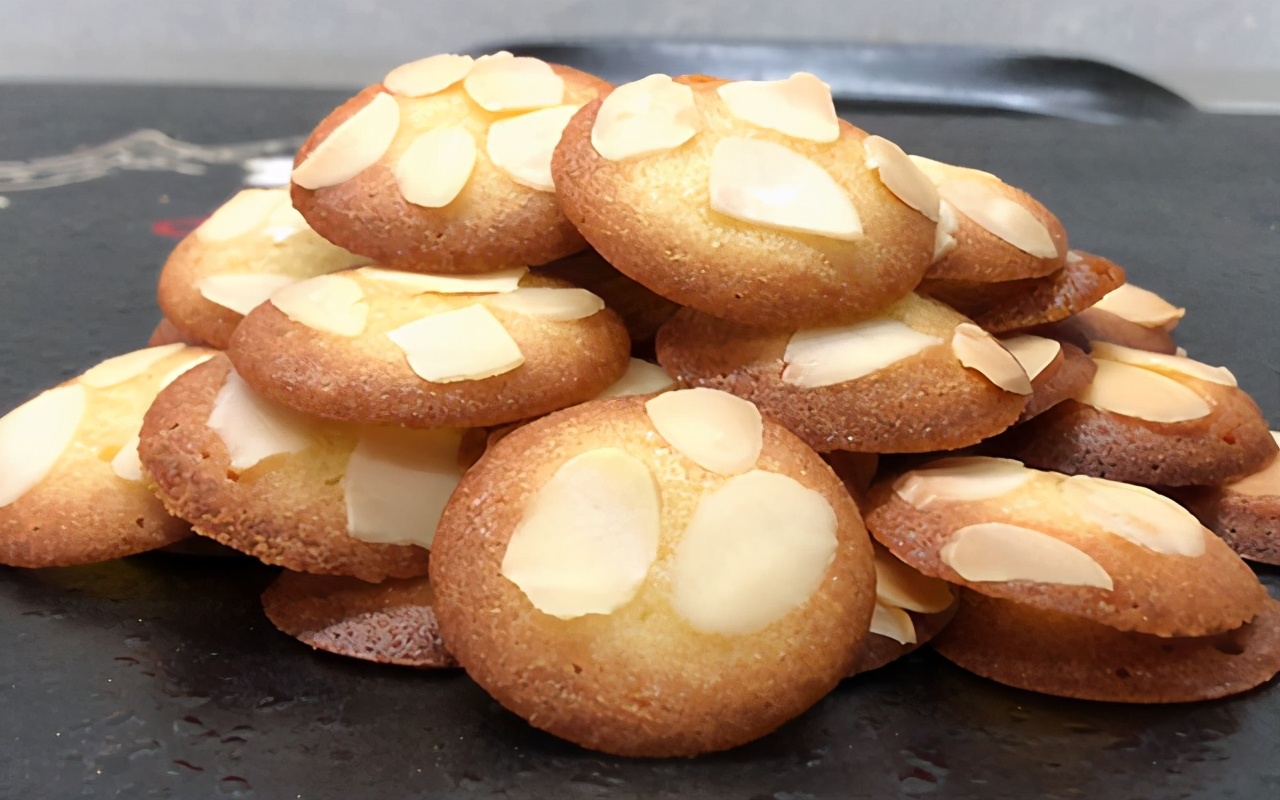 用普通面粉做饼干最简单做法,喜欢吃面粉的要收藏教你做脆饼