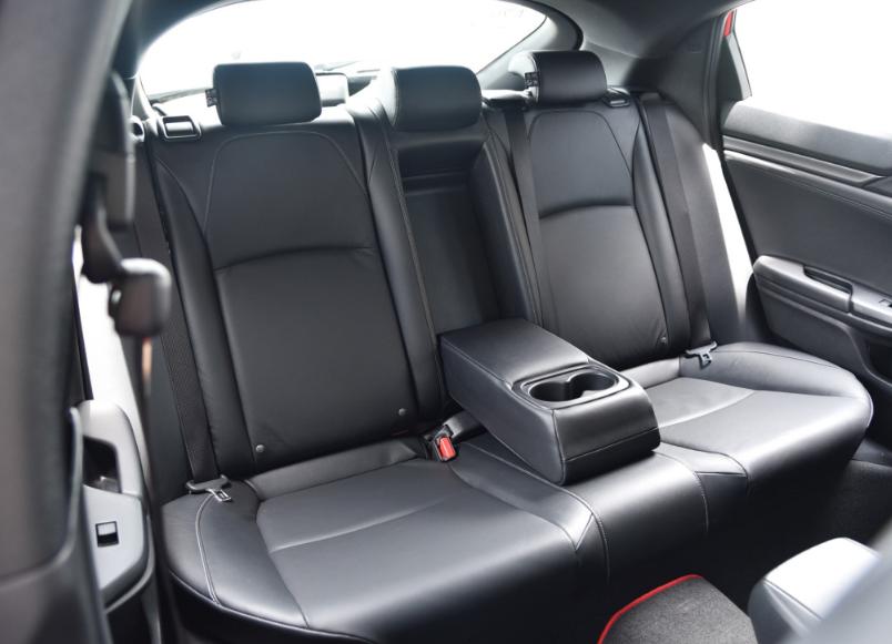 动力好省油耐用操控好的家用车suv,最省油的紧凑级家用轿车试驾