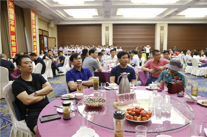 同心同行凝聚一心阜阳商厦供应商共迎6000万新挑战再创新辉煌