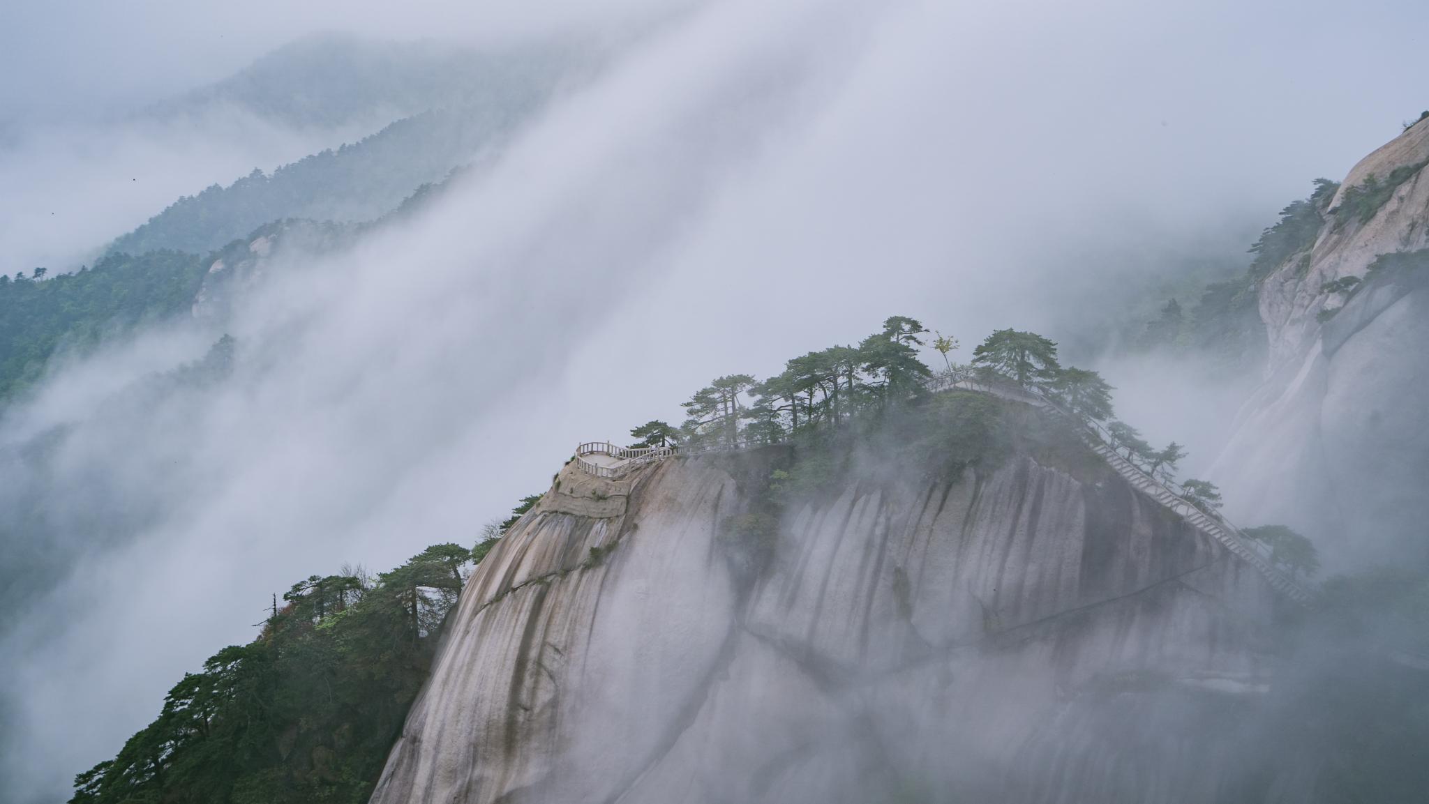 安徽天柱山有哪些好玩的景点推荐,安徽天柱山附近还有什么山