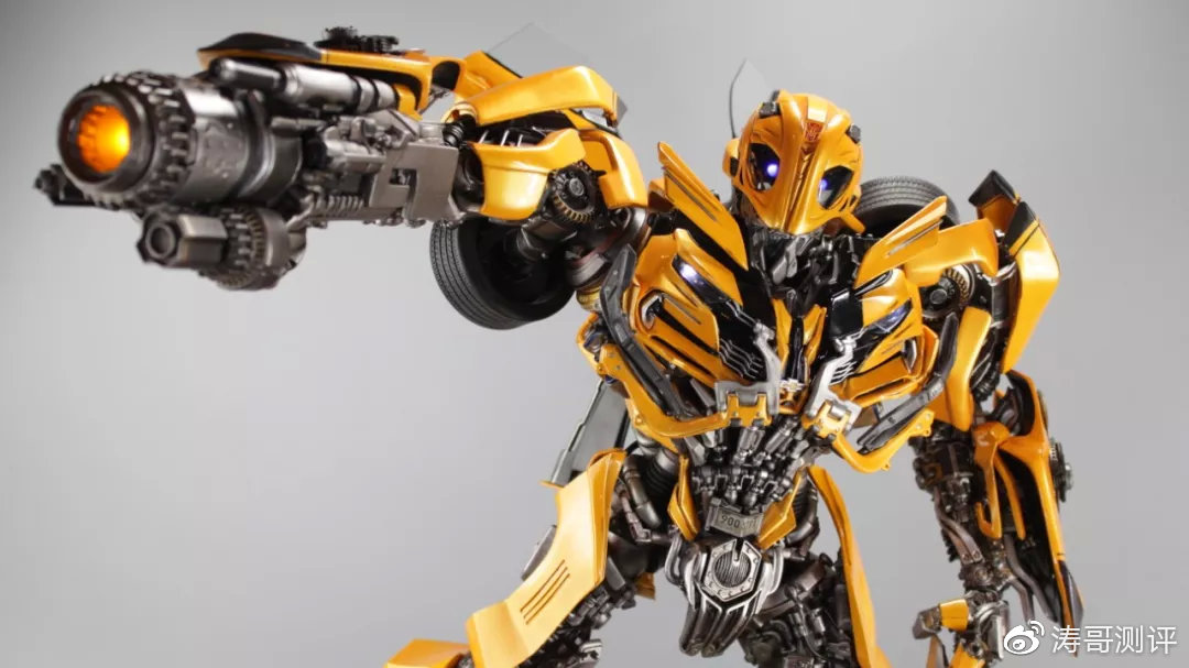 开箱价值1万的新年礼物,10000元以上的大黄蜂模型