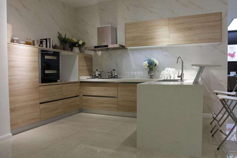 橱柜木工打柜子好还是定制好,衣柜橱柜是木工做好还是定制好