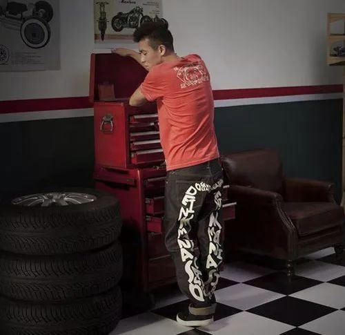 evisu现在怎么样,evisu20周年纪念款