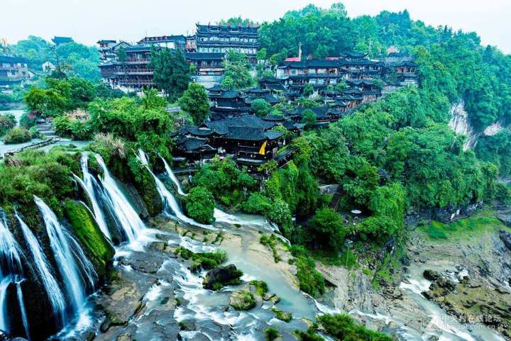 避暑的7个最佳城市,夏天一定要去的十大避暑古镇