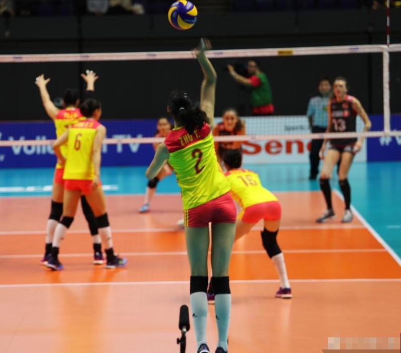 朱婷不讲话完整版,郎平关键时刻派上朱婷上场