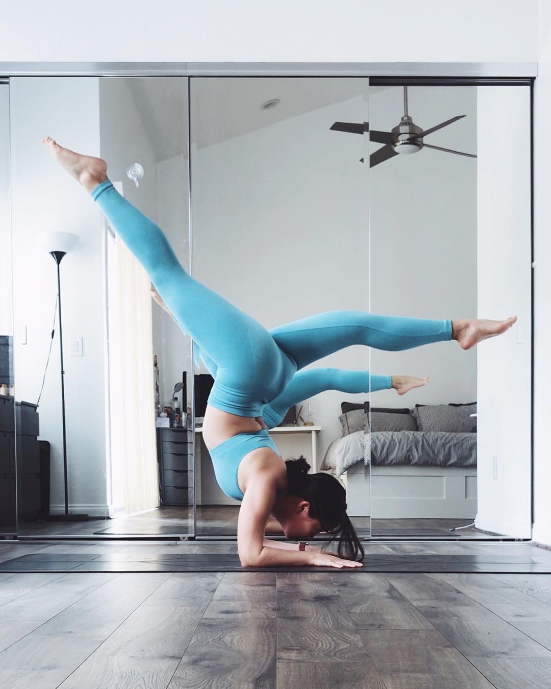 女生如何锻炼手臂,女性手臂赘肉锻炼方法