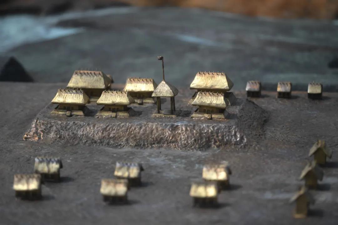 这个轰动考古界的“中华第一城”，是如何被发现的？