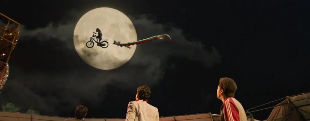 小巧克力球转动百亿美元,这家公司如何靠「送礼」逆袭中国市场?