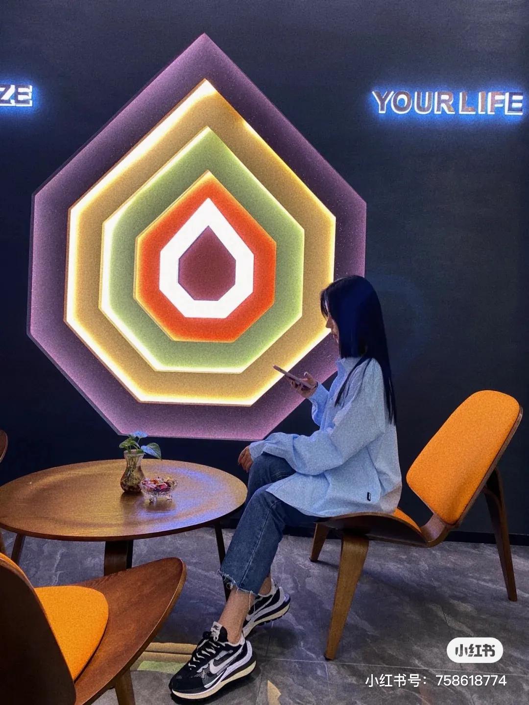 荷兰蔻帝艺术漆一般多少钱一平,菲玛和蔻帝艺术涂料哪个好