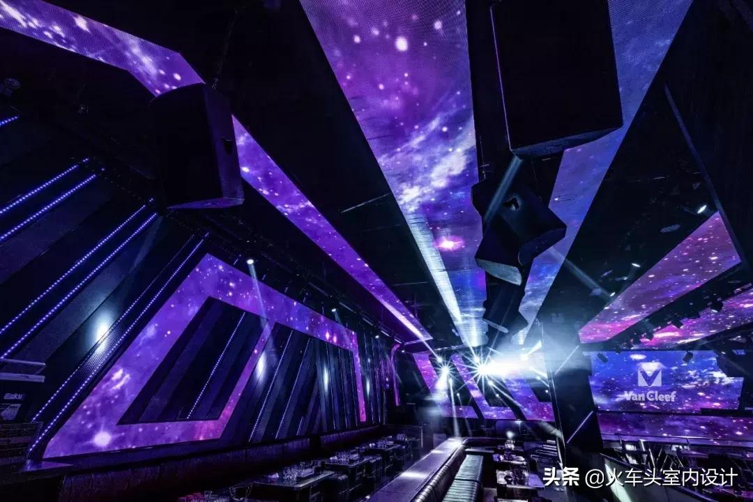 赛博朋克风格酒吧设计,赛博朋克设计酒吧