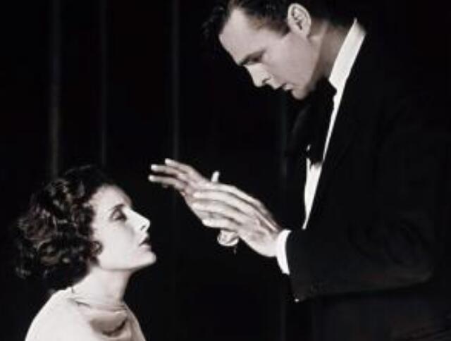 催眠治疗的原理是什么,催眠心理疗法是怎么样的