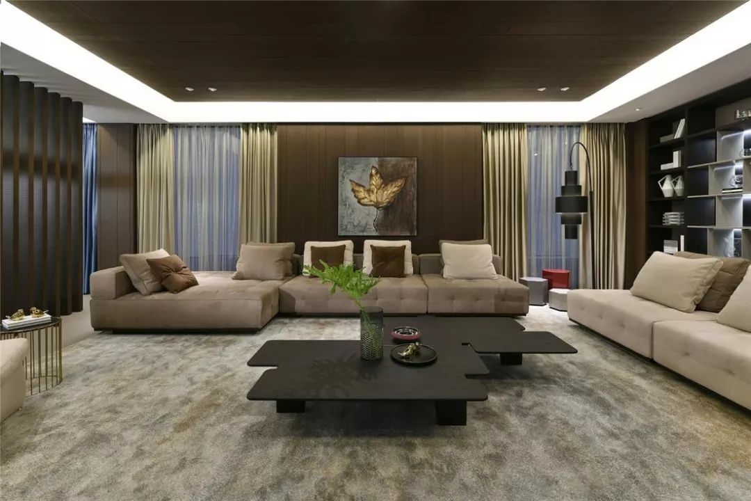 一座宅之于一个家,正如一个展之于一座城