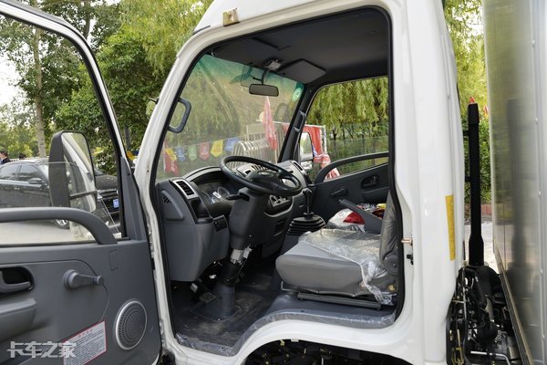 城镇创业利器，凯马K14.2米载货车性价比真高