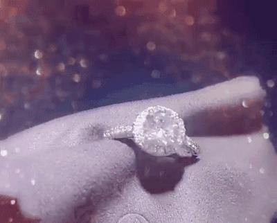 翡翠怎么保养会越戴越亮,钻石不亮雾蒙蒙是怎么回事