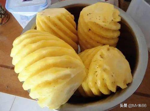 盐水泡菠萝的正确步骤,盐水泡菠萝正确泡法