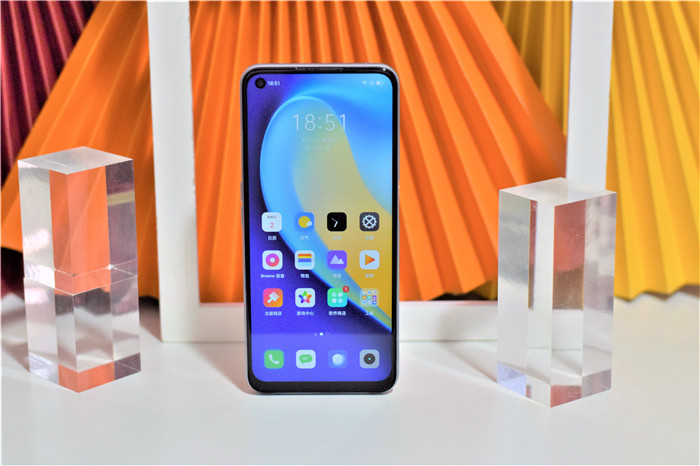 realme真我v5是5g手机吗,realme真我v5是不是全面屏