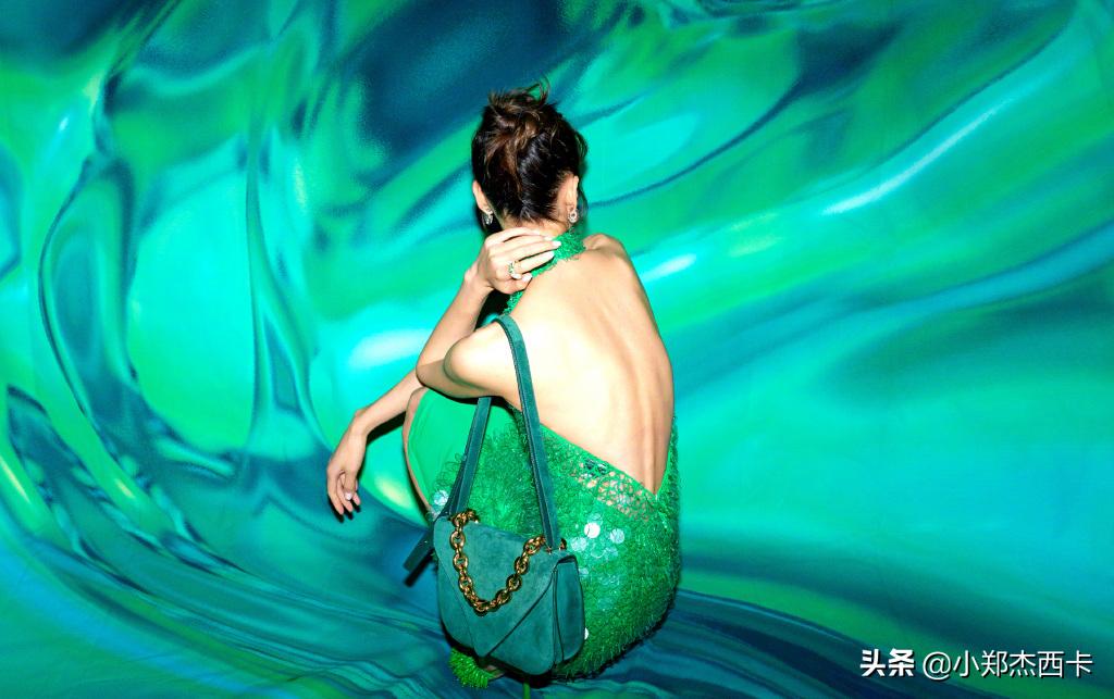 全世界最后一件被我拿下！我已经被这个卖到断货的颜色*脑洗**了…