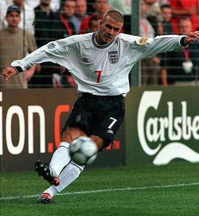 万人迷贝克汉姆经典传奇,万人迷贝克汉姆挂靴