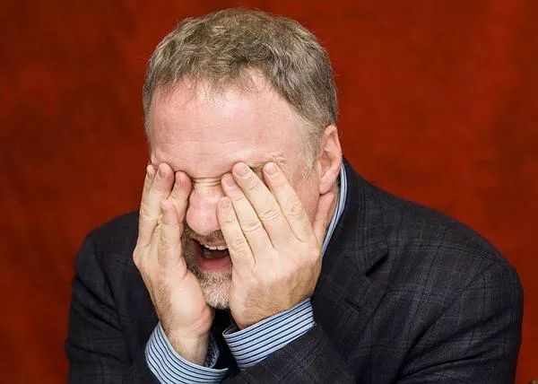 “直男癌”技术宅男失恋后,怒建网站身价飞升600亿美元