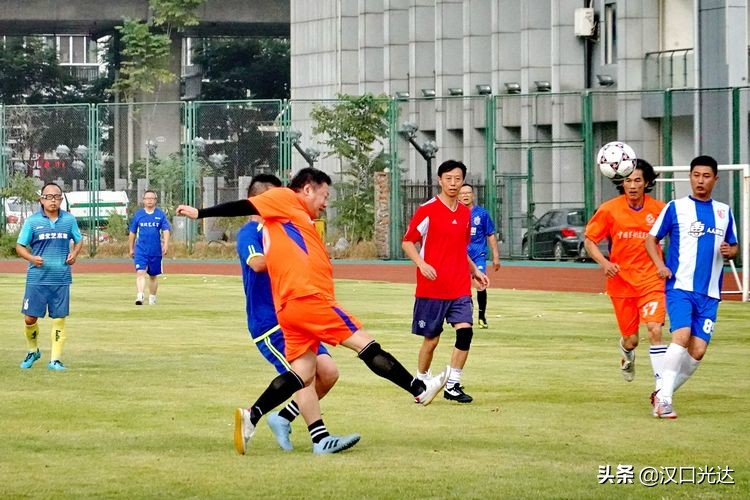 武汉足球运动员蔡晟,武汉足球名宿蔡晟