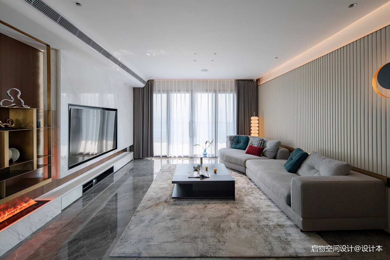 摩卡的微奢美学，女企业家的轻暖宅漫生活