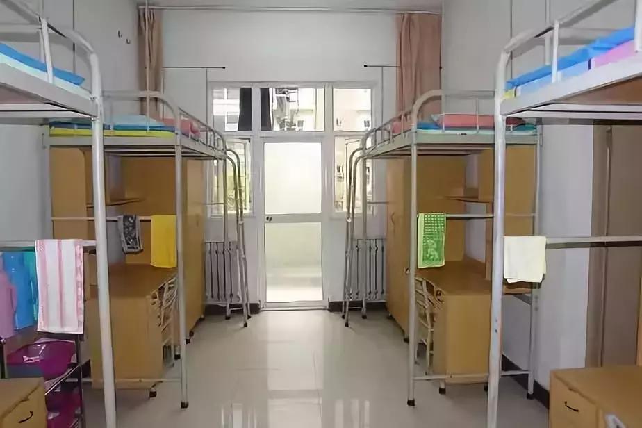 西安建筑科技大学大雁塔校区宿舍,西安高新职业技术学院宿舍