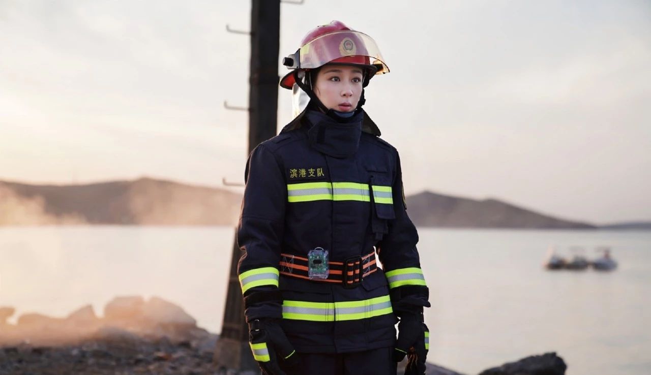 烈火英雄杨紫哭了正片,杨紫烈火英雄防火监督员