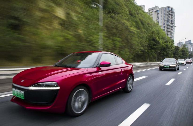 零跑s01目前最成功的老年代步车,零跑跑车s01