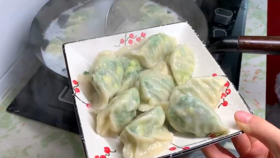 三鲜水饺怎么好包不散视频,三鲜饺子怎样做到汁多皮薄