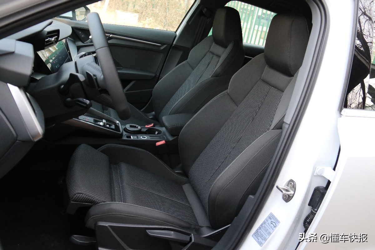 要高尔夫低配还是朗逸高配,要配置还是要品牌