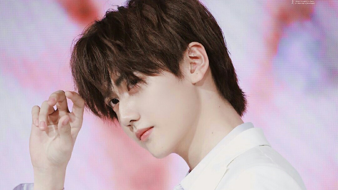 *欲色**熏心！明知“玩弄女性”会翻车，为何还有男星“自取灭亡”？