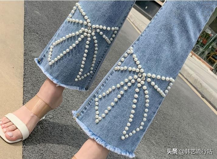 韩国牛仔裤的极致魅力 (韩国流行牛仔裤)