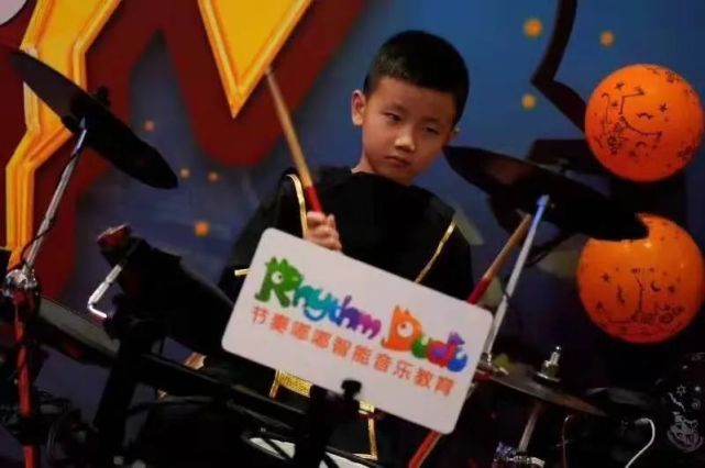 怎样才能真正学好架子鼓,男孩子架子鼓几岁学好